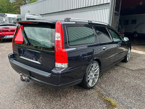 Volvo V70 D5 Classic, Stereo med BT 2 of 9