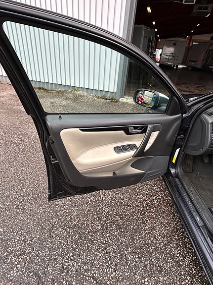 Volvo V70 D5 Classic, Stereo med BT 6 of 9