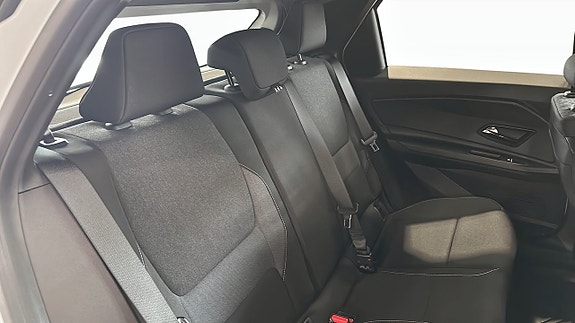 Nissan Micra 22 of 26