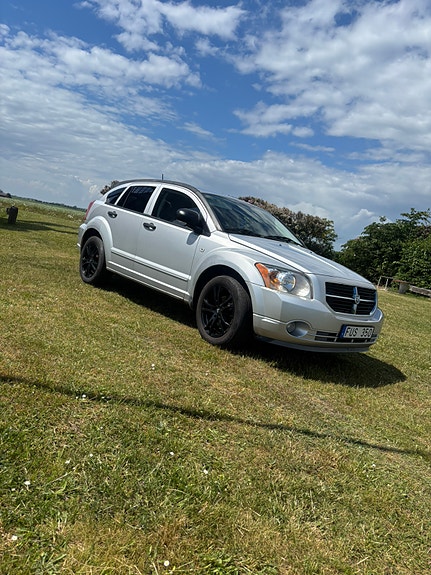 Dodge Caliber 2 of 4