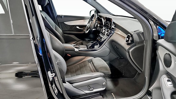 Mercedes-Benz GLC220 d 3 of 5