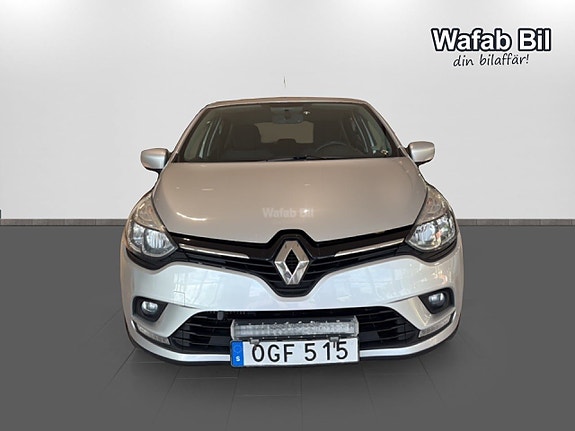 Renault Clio 2 of 14