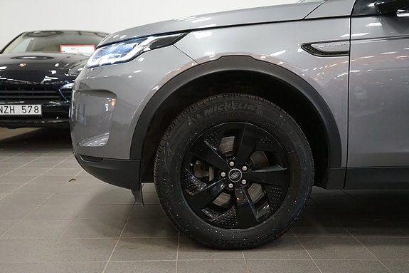 Land Rover Discovery Sport 7 of 28