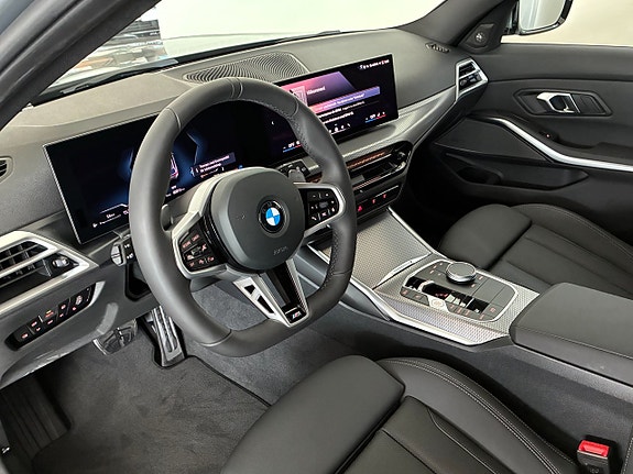 BMW 320 7 of 16