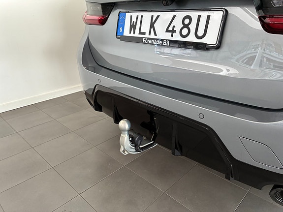 BMW 320 14 of 16