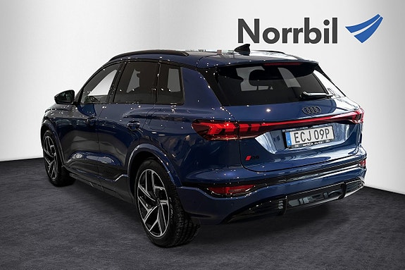 Audi Q6 e-tron 3 of 5