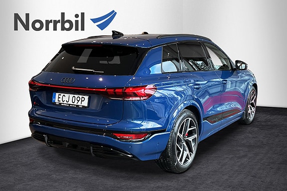 Audi Q6 e-tron 4 of 5