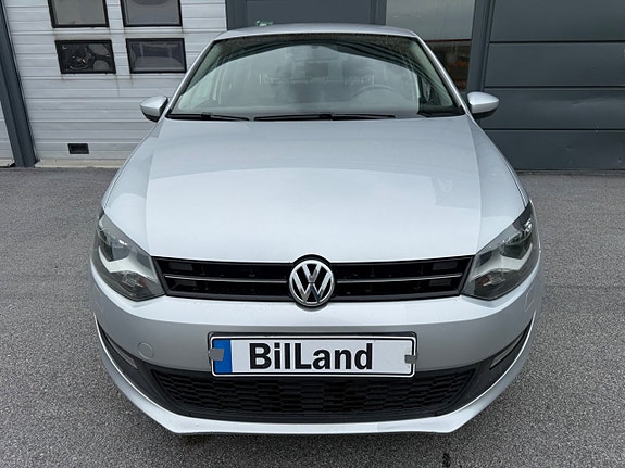 Volkswagen Polo 2 of 5