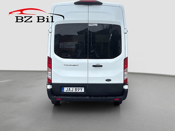 Ford Transit 5 of 5