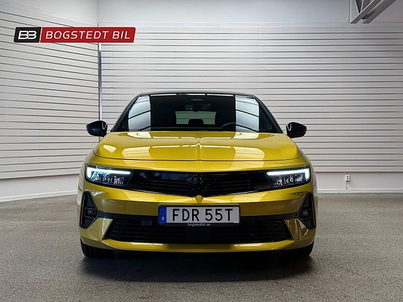 Opel Astra 2 of 5