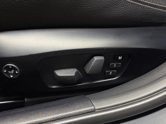 BMW 335i 14 of 19