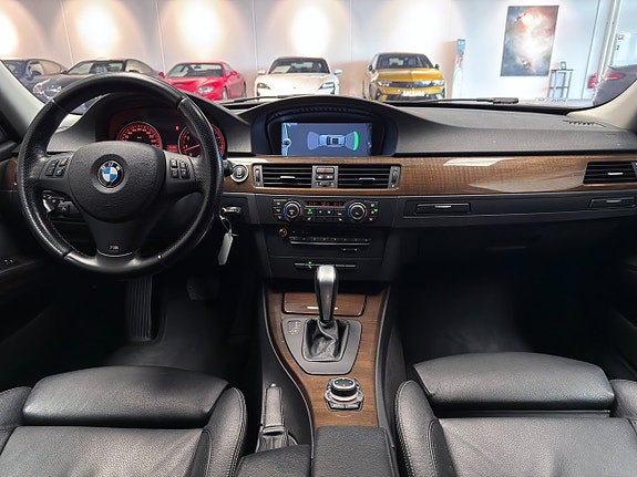 BMW 335i 9 of 19