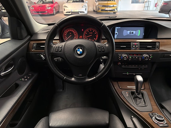 BMW 335i 10 of 19