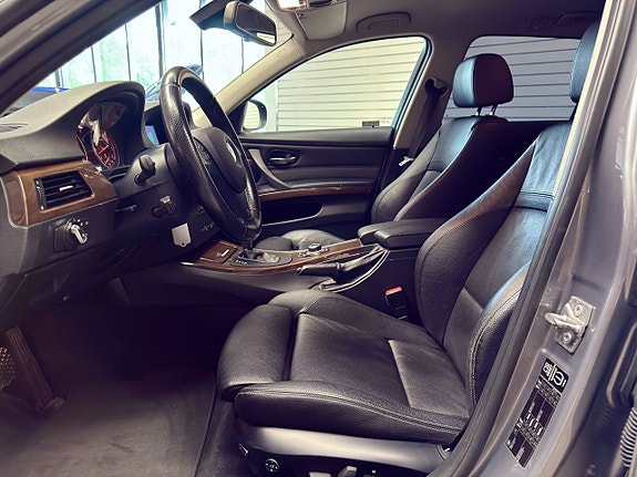 BMW 335i 12 of 19
