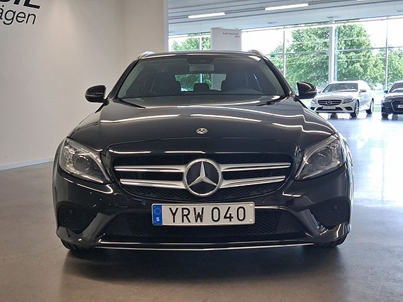 Mercedes-Benz C200 d 2 of 5