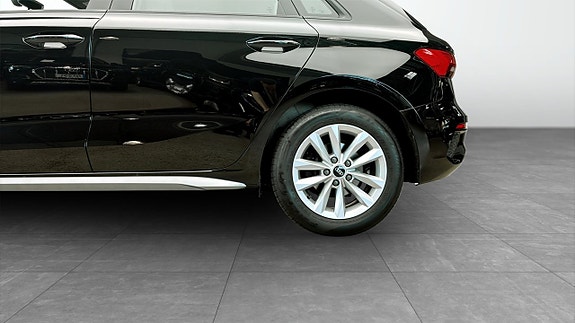 Audi A3 6 of 12