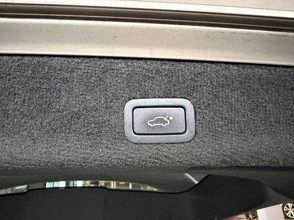 Volvo V70 10 of 15