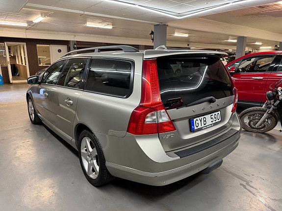 Volvo V70 5 of 5