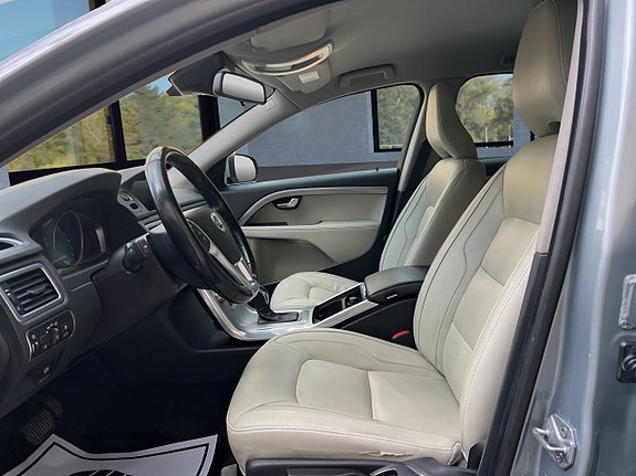 Volvo V70 9 of 18