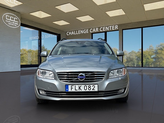 Volvo V70 8 of 18