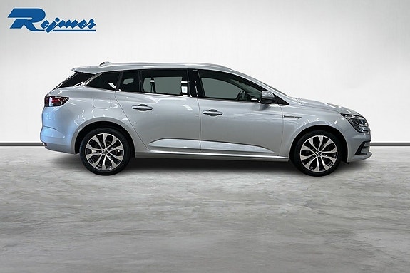 Renault Megane IV 16 of 18