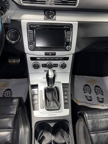 Volkswagen Passat Alltrack 4 of 5