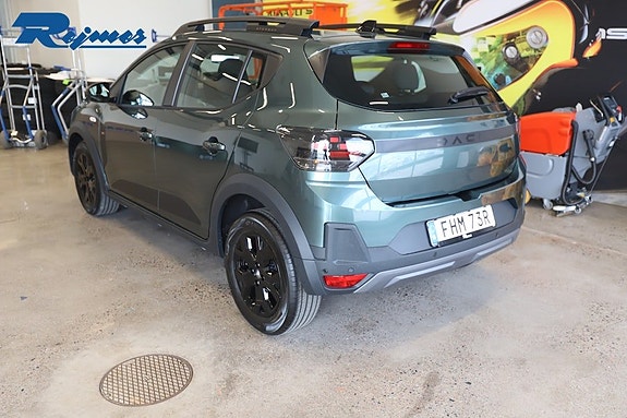Dacia Sandero 3 of 5