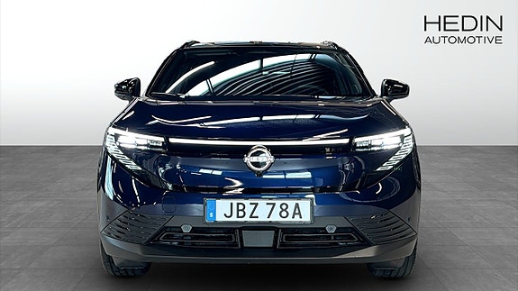 Nissan Leaf 8 of 20
