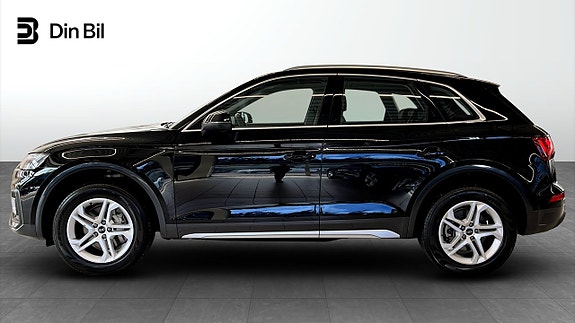 Audi Q5 2 of 5