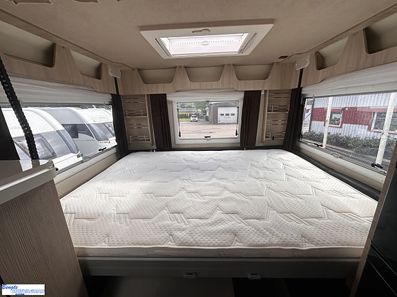 Mobilvetta K-YACHT 80 TEKNO LINE | SOFFA BAK | VÄLUTRUSTAD 18 of 21