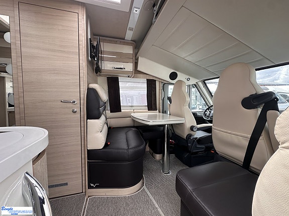 Mobilvetta K-YACHT 80 TEKNO LINE | SOFFA BAK | VÄLUTRUSTAD 4 of 21
