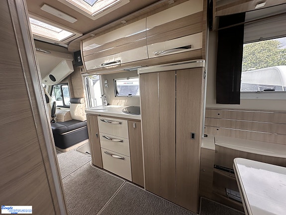 Mobilvetta K-YACHT 80 TEKNO LINE | SOFFA BAK | VÄLUTRUSTAD 13 of 21