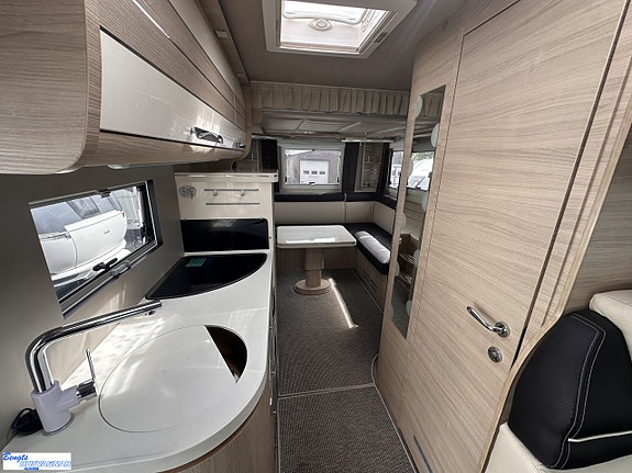 Mobilvetta K-YACHT 80 TEKNO LINE | SOFFA BAK | VÄLUTRUSTAD 10 of 21