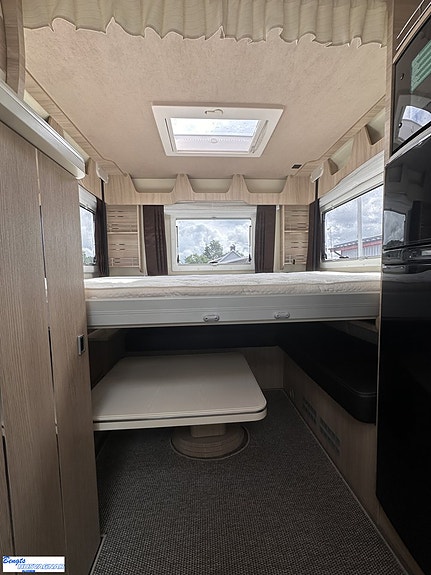 Mobilvetta K-YACHT 80 TEKNO LINE | SOFFA BAK | VÄLUTRUSTAD 19 of 21