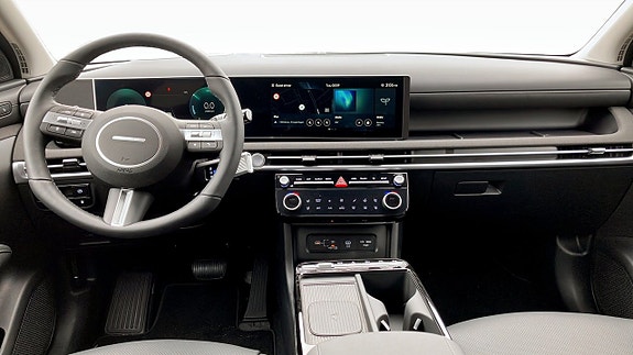 Hyundai Tucson 4 of 12