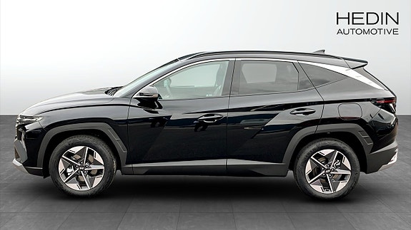 Hyundai Tucson 6 of 12