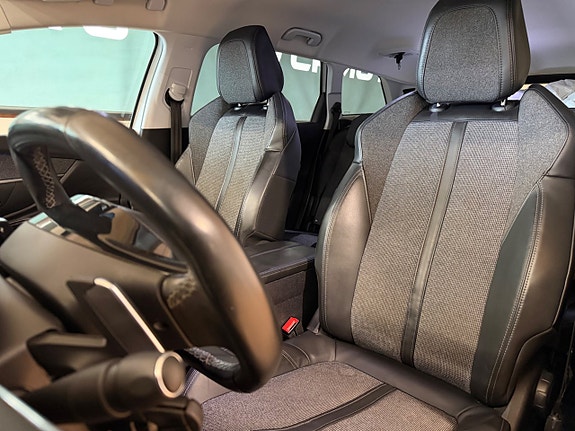 Peugeot 5008 9 of 24