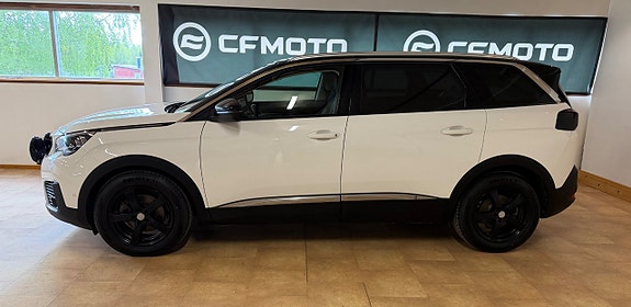 Peugeot 5008 4 of 5