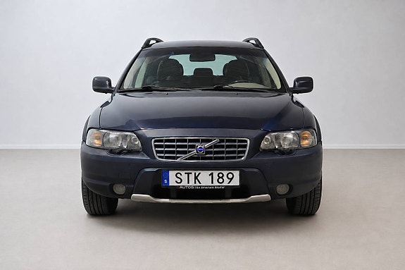 Volvo XC70 3 of 5