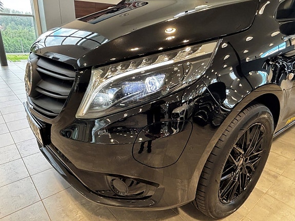 Mercedes-Benz eVito Tourer 9 of 10