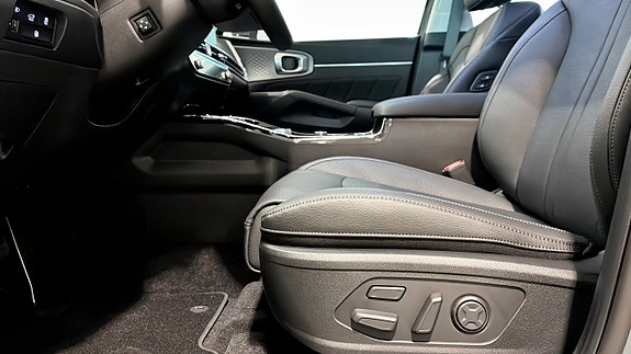 Kia Sorento 15 of 18