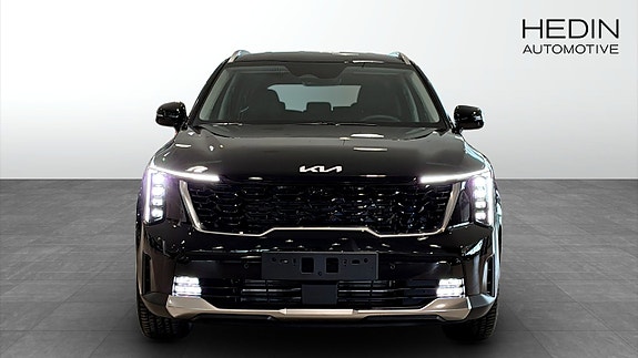 Kia Sorento 8 of 18