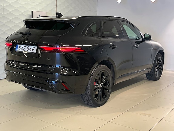 Jaguar F-PACE 6 of 8
