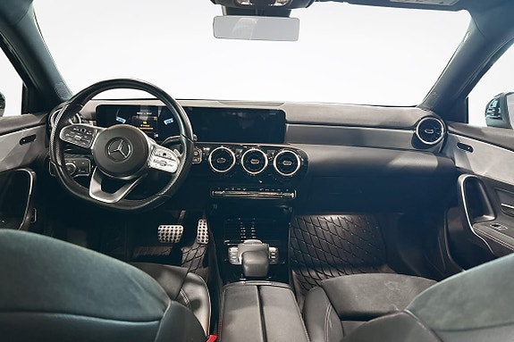 Mercedes-Benz A180 8 of 12