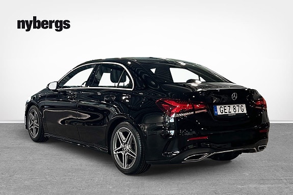 Mercedes-Benz A180 3 of 12