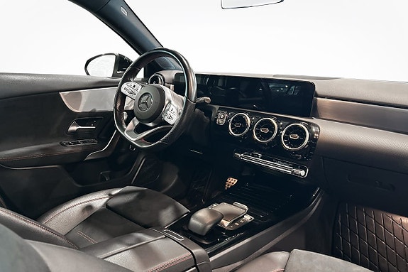 Mercedes-Benz A180 9 of 12
