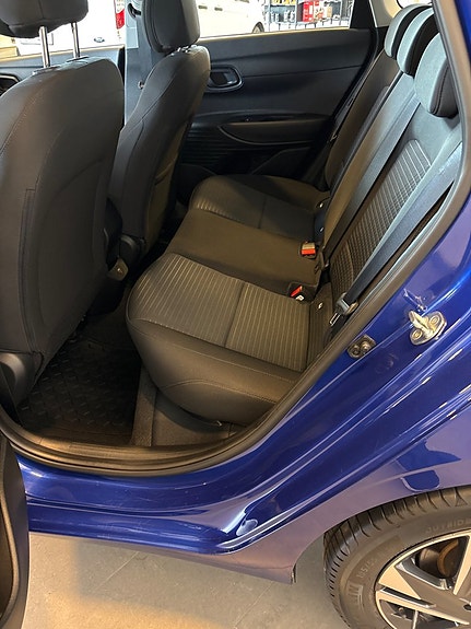 Hyundai i20 6 of 10