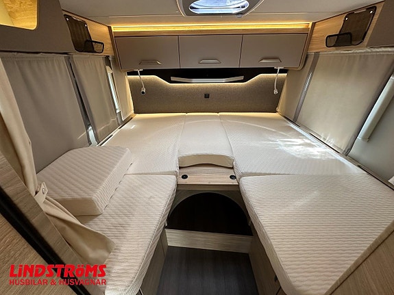 Knaus VAN TI PLUS 650 MEG 2WD 177hk Automat Långbäddar RÄNTA 4,95% 2 of 21