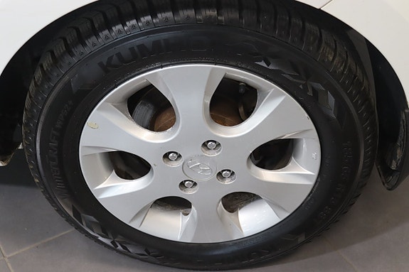 Hyundai i20 12 of 17