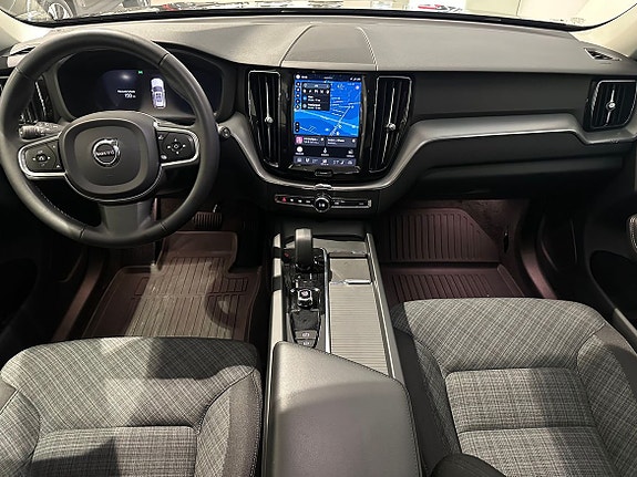 Volvo XC60 13 of 18